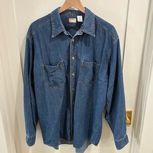 Vintage Levi's Red Tab Denim Shirt 2000 Y2K Medium Wash Mens Medium
